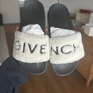 Givenchy Black and Cream Fur Slides fits like size 5